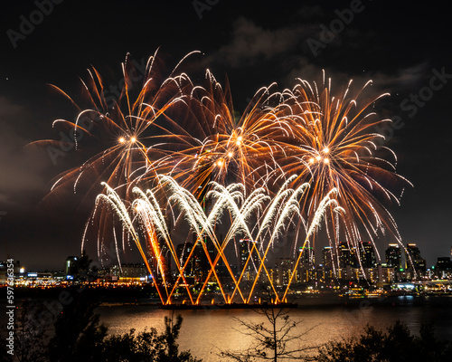 fireworks on the river_#003