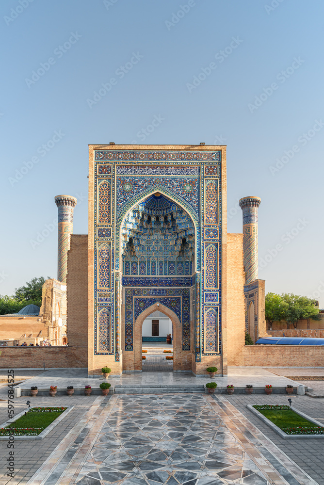 Fototapeta premium Exterior of the Gur-e-Amir (Guri Amir) in Samarkand, Uzbekistan