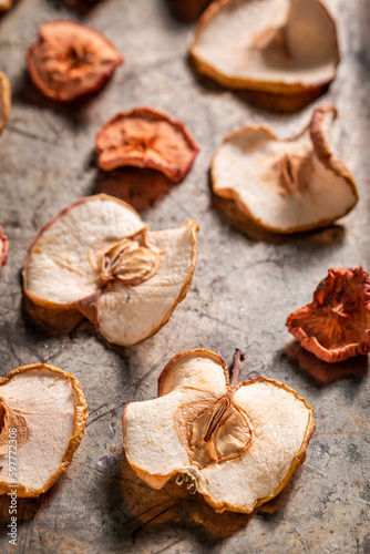 Sweet and tasty dried apples made of fresh fruits.