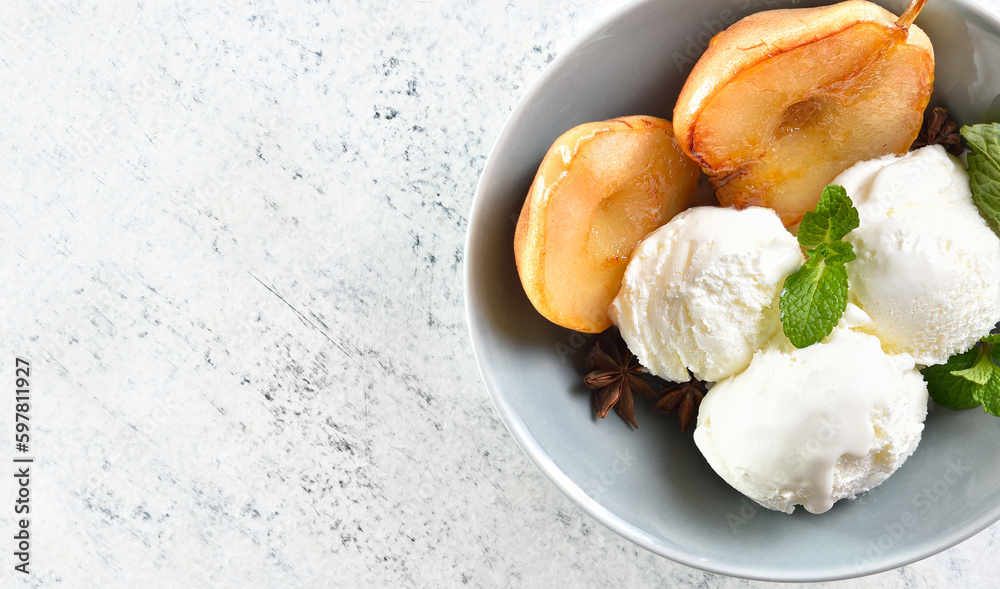 Ice cream with poached pears Ice cream with poached pears