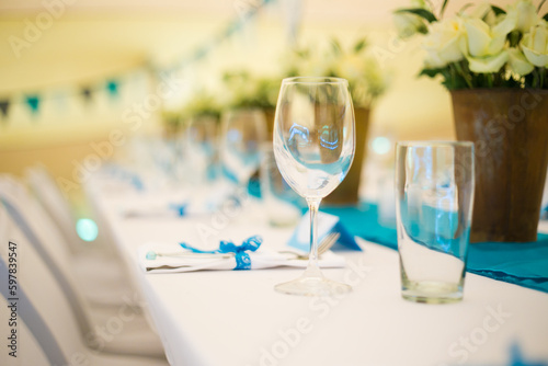 Beautiful Wedding Decor and Flowers from real weddings. © Dewald