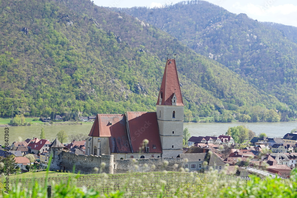 Fototapeta premium church on the river