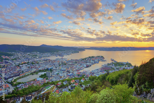 Ausblick auf Bergen in Norwegen zur Midsommerzeit