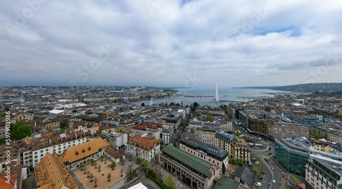 Beautiful city center of Geneva with Lake Leman - travel photography © 4kclips