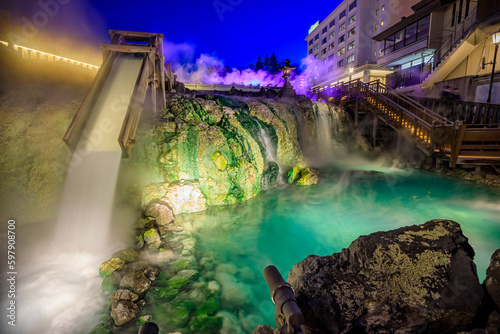 ライトアップされた春の草津温泉　湯畑　群馬県草津町　Kusatsu Onsen illuminated in spring. Yubatake. Gunma Pref, Kusatsu town. photo