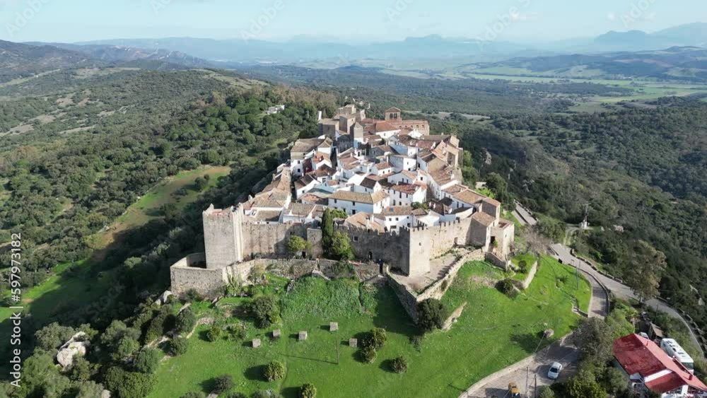 Castillo de Castellar de la Frontera en la provincia de Cádiz, España Castillo de Castellar de la Frontera en la provincia de Cádiz, España
