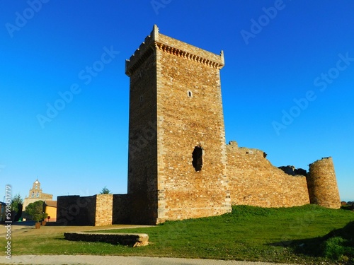 torre del castillo de jimenez de jamuz, león photo