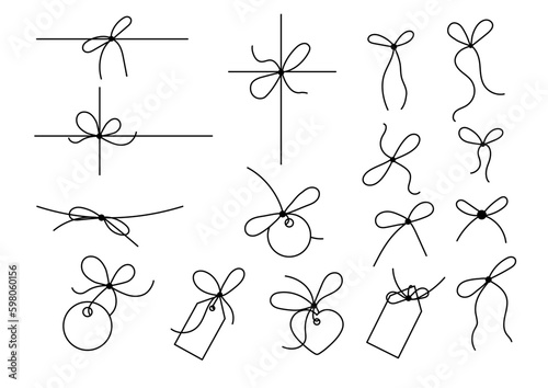 Bow with label tag for gift ribbon string vector silhouette icon set. Black line art rope cord with knot and bow for birthday or holiday christmas package decoration. © Irina