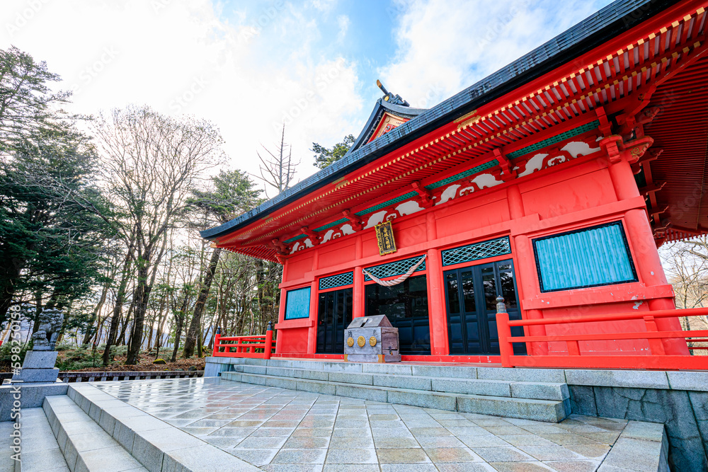 Fototapeta premium 春の赤城神社 群馬県前橋市 Akagi Shrine in spring. Gunma Pref, Maebashi city.