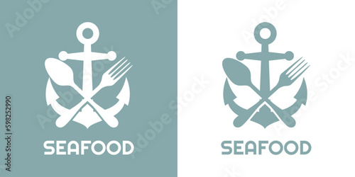 Logo restaurante con texto Seafood con silueta de tenedor y cuchara cruzados en ancla de barco	