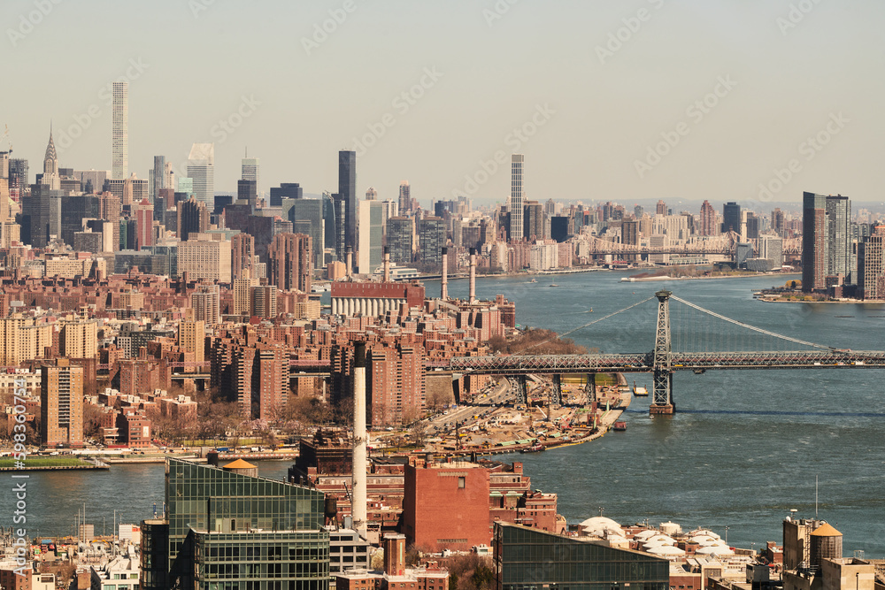 A view of New York City from Downtown Brooklyn on a sunny day