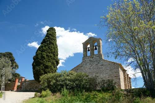 Chiesa di San Michele Arcangelo, ubicata sulla sommità dell'Isola Maggiore sul Lago Trasimeno