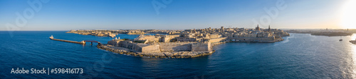 Fototapeta Naklejka Na Ścianę i Meble -  Panoramic aerial view of Valletta, Sliema, Birgu in Malta island.