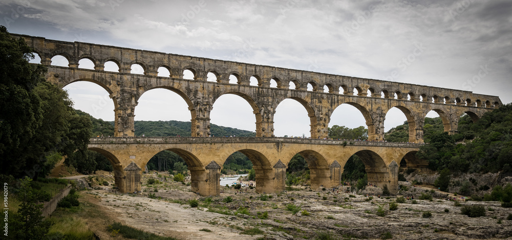 Acquedotto romano pont du Gard, Francia - obrazy, fototapety, plakaty 