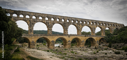 Acquedotto romano pont du Gard, Francia photo