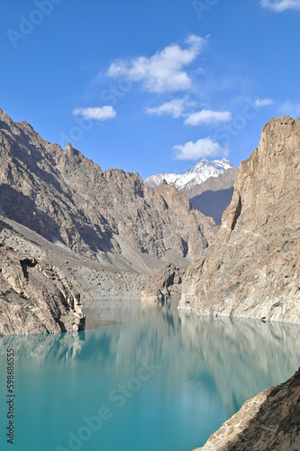 Fototapeta Naklejka Na Ścianę i Meble -  Beautiful Turquoise Water of Attabad Lake in Hunza Valley, Pakistan
