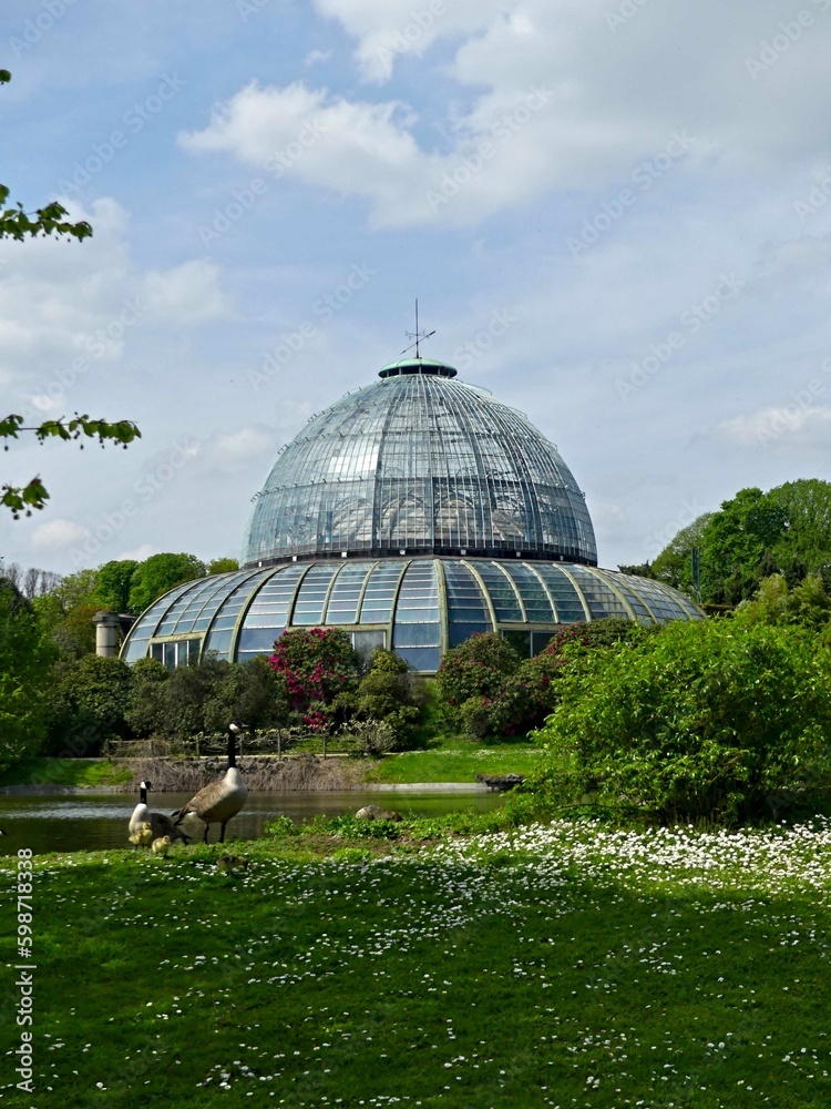Obraz premium Laeken, April 2023 : Visit of the Belgian Royal Greenhouses - View on the magnificent architecture of Alphonse Balat
