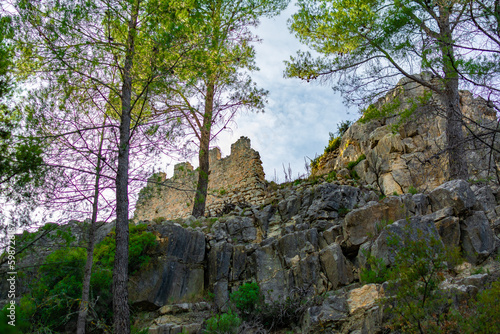 Castillo de la Vizaña en el embalse de Arenóso