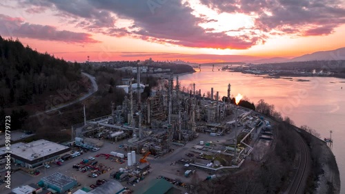 Oil refinery aerial view, hyper lapse, distillation tower, gas production, smoke stack, near Vancouver, Canada. 4K 24FPS PRORES 422