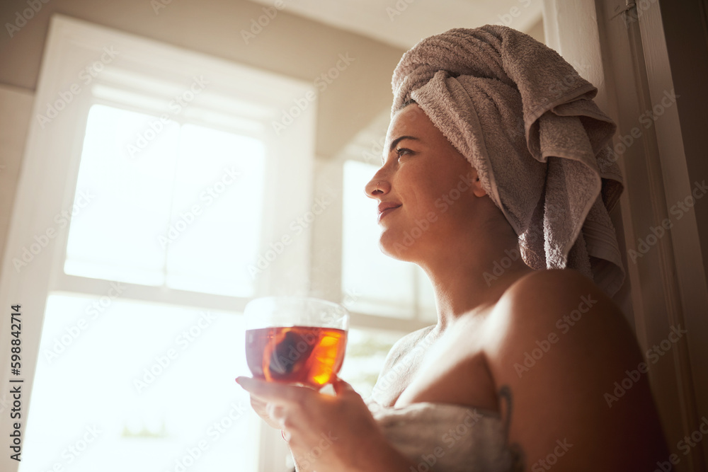 © Chanelle Malambo/peopleimages.com - Tea makes every morning better. a young woman having tea while going through her morning beauty routine at home. © Chanelle Malambo/peopleimages.com - Tea makes every morning better. a young woman having tea while going through her morning beauty routine at home.