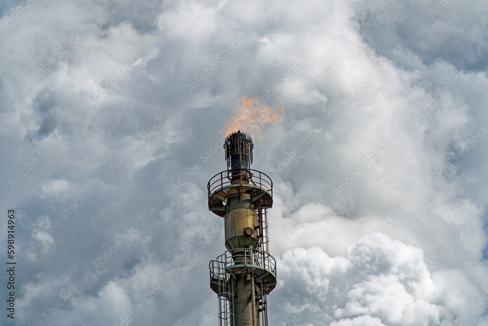 Gasfackel der Kokerei Schwelgern, Duisburg, Nordrhein-Westfalen, Deutschland, Europa