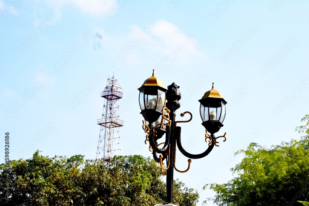 This beautiful and elegant street lighting lamp with a classic model