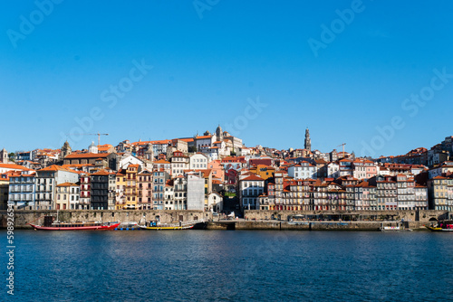 The Ribeira do Porto by the Douro River © Adrinson