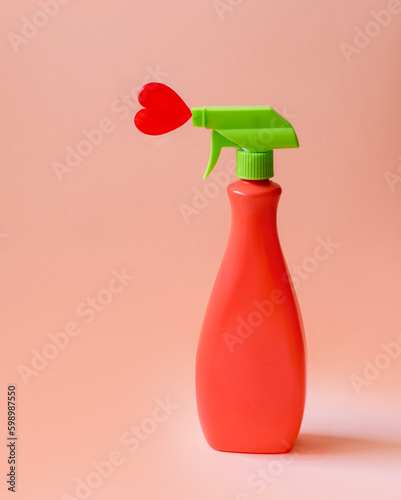 Spray container bottle for sanitizer with heart