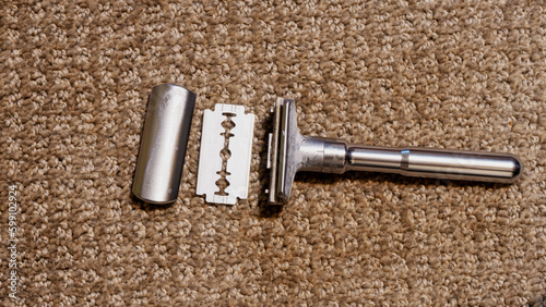 Wallpaper Mural An Overhead View of a Safety Razor Torontodigital.ca