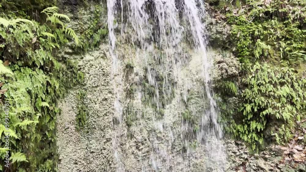 Falling Waters Falls Tilt Down into Sinkhole in Florida Falling Waters Falls Tilt Down into Sinkhole in Florida