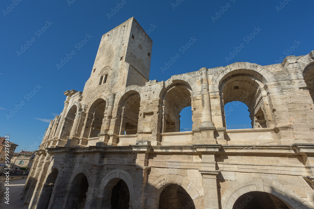 amphithéâtre romain de la ville d'Arles en Camargue