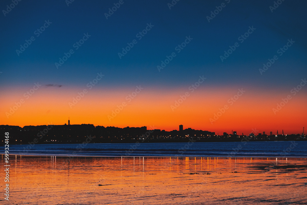 Fototapeta premium beautiful sunset on the beach 