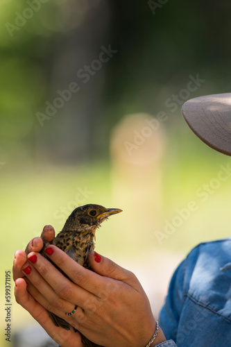 Como madre e hijo, sosteniendo y aprendiendo a liberar. 