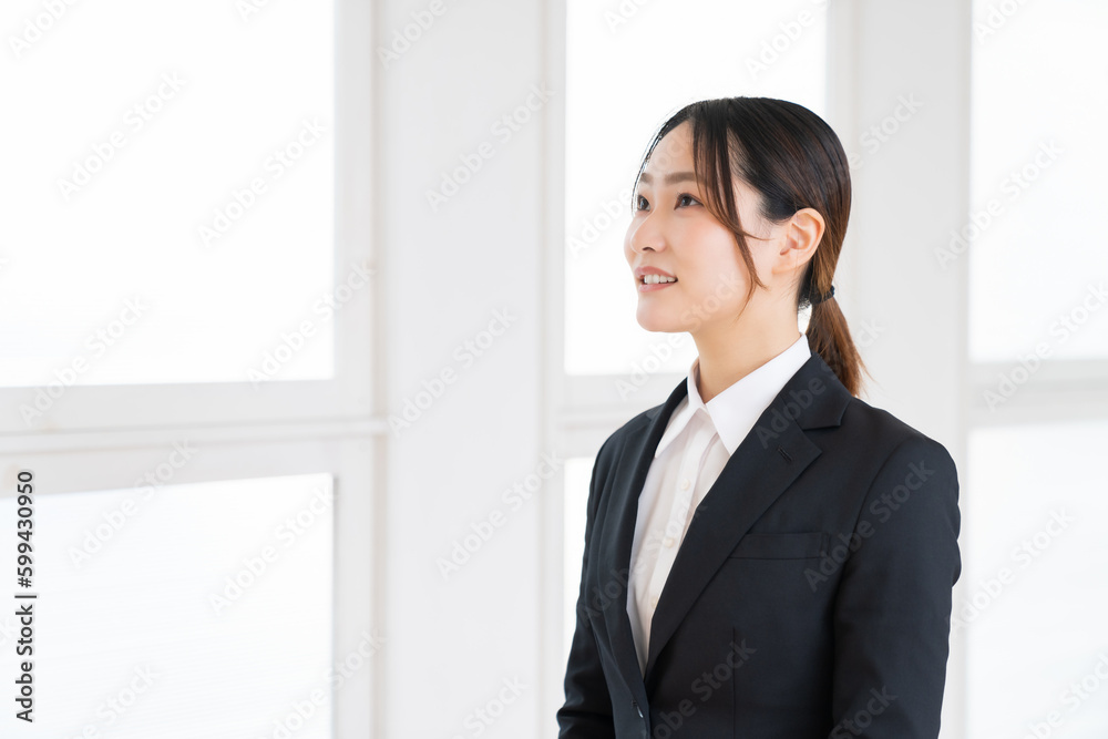 笑顔の女性 ビジネス 笑顔の女性 ビジネス