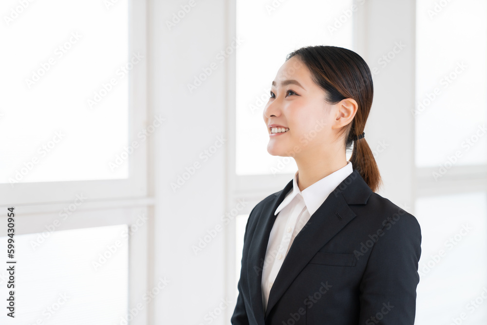 笑顔の女性 ビジネス 笑顔の女性 ビジネス