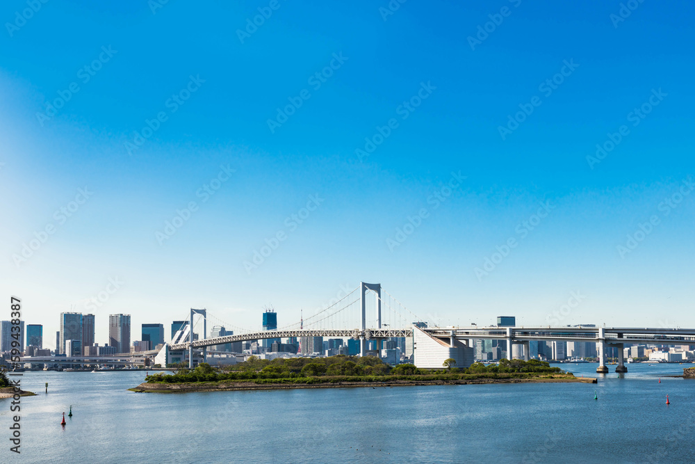 (東京都ｰ都市風景)青空とレインボーブリッジ２