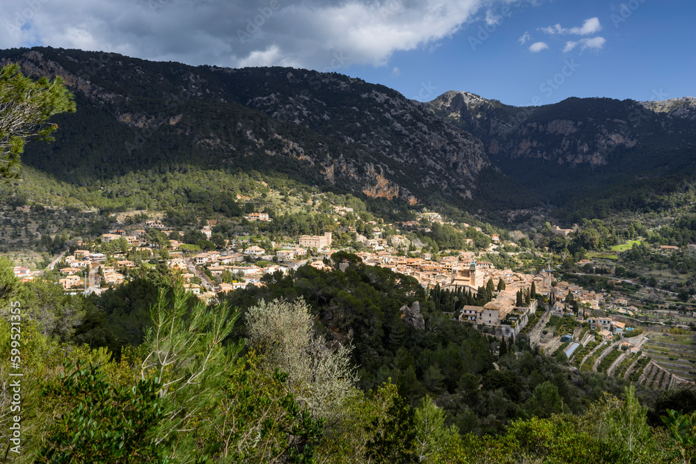Blick über Valldemossa, Mallorca, Balearen, Spanien