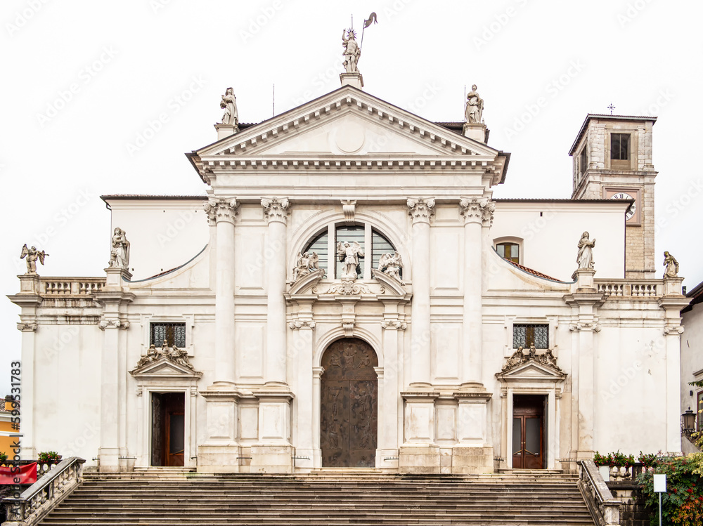 Obraz premium View of the Cathedral of San Daniele del Friuli, Italy