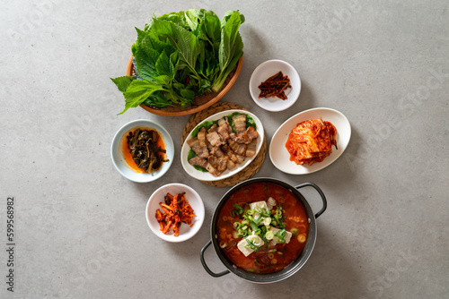 Korean food dish meal kimchi soup soy bean paste soup Grilled Pork Belly Spicy Mixed Noodles Spicy jjolmyeon cold bean-soup noodles