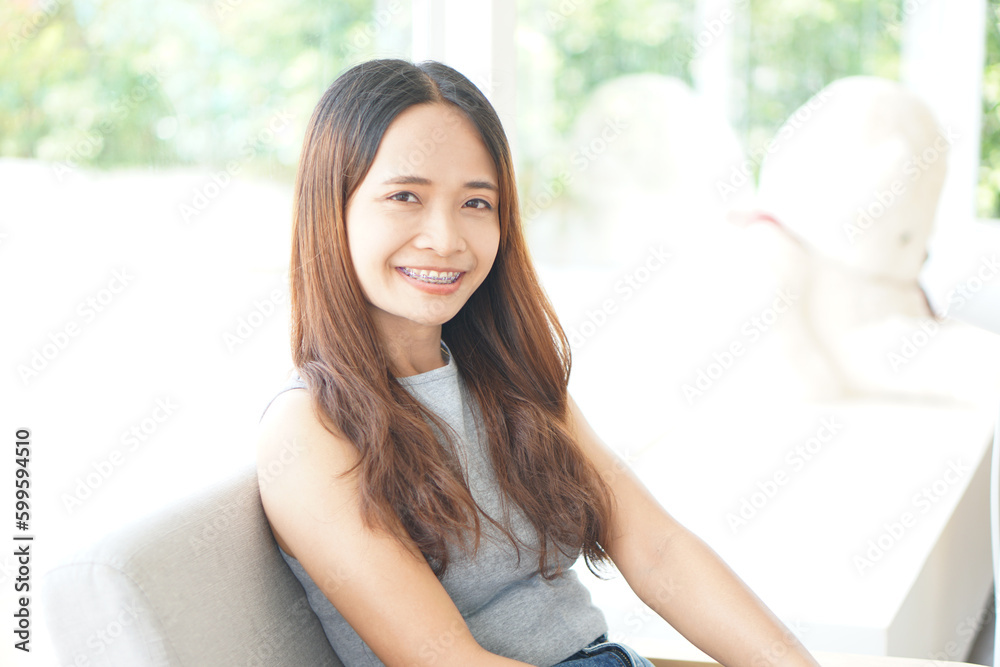 Happy businesswoman working at coffee cafe Successfully complete the planned work without stress. Happy businesswoman working at coffee cafe Successfully complete the planned work without stress.