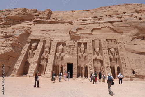 Templo Nefertari en Egipto photo