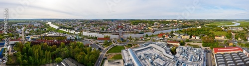 Szeroka panorama miasta, widok z lotu ptaka na miasto Gorzów Wielkopolski 