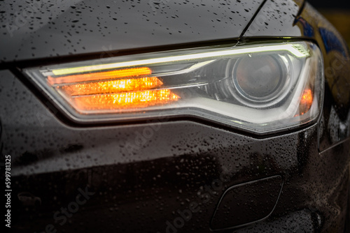 Φωτογραφία Detail metallic bumper car with light