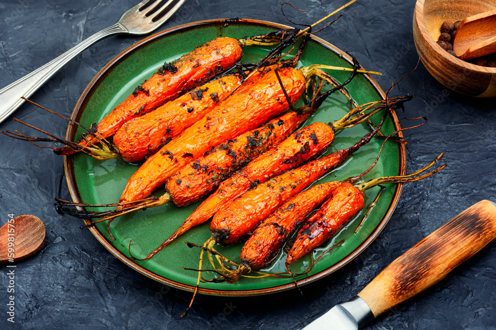 Healthy homemade roasted carrots