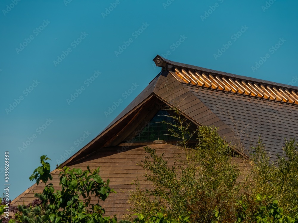 roof canopy with red copper cladding, made in classic Japanese style