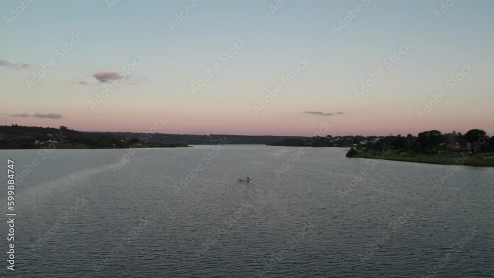por do sol no lago paranoa em Brasilia - BRasil