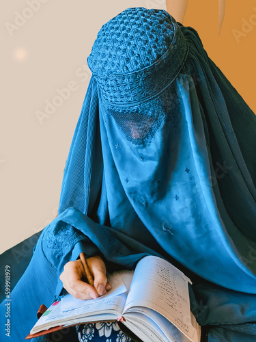 Фотография Girl in blue Burqa (chadari)