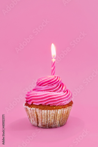 Single birthday cupcake wit...