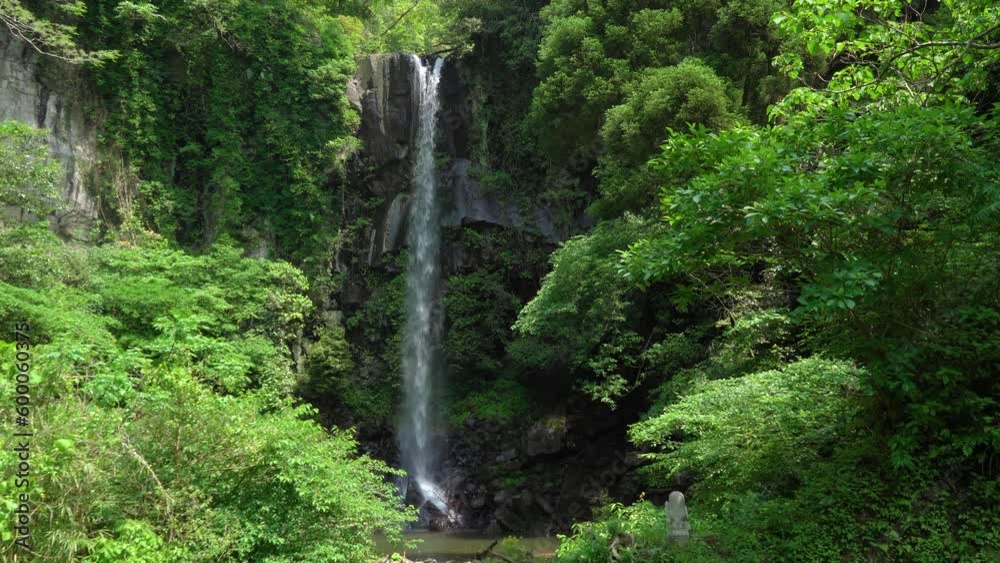 長次郎の滝の風景