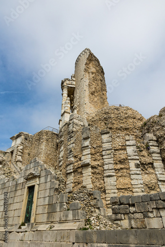 Ruines du Trophée d'Auguste (ou Trophée des Alpes) à La Turbie photo